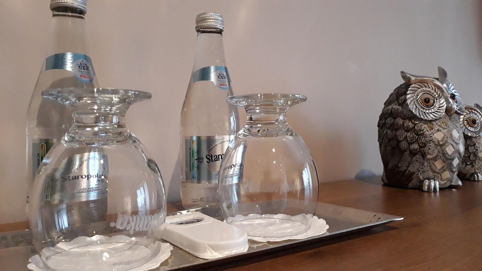 Hotel Gem ヴロツワフ エクステリア 写真