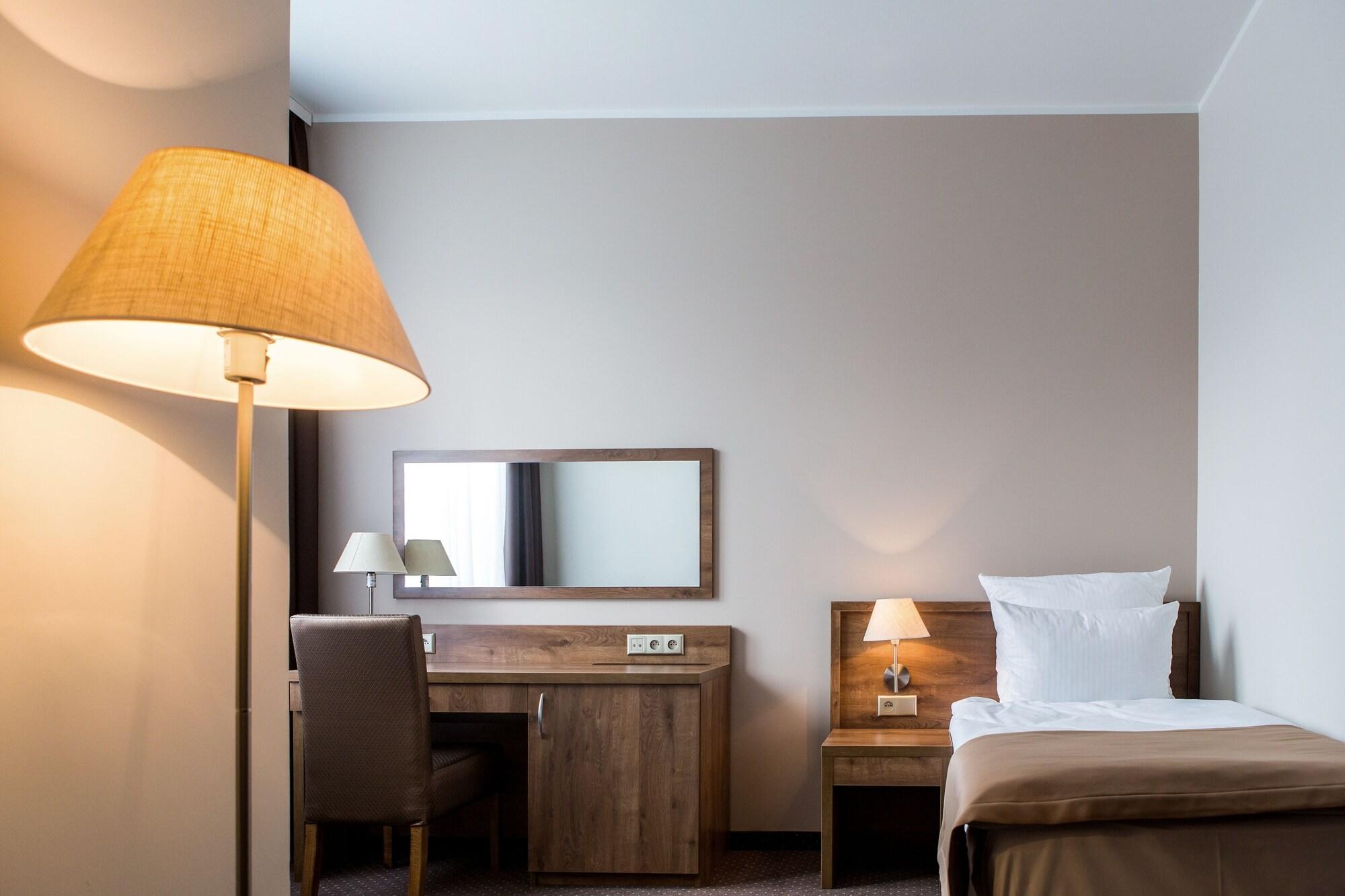 Hotel Gem ヴロツワフ エクステリア 写真